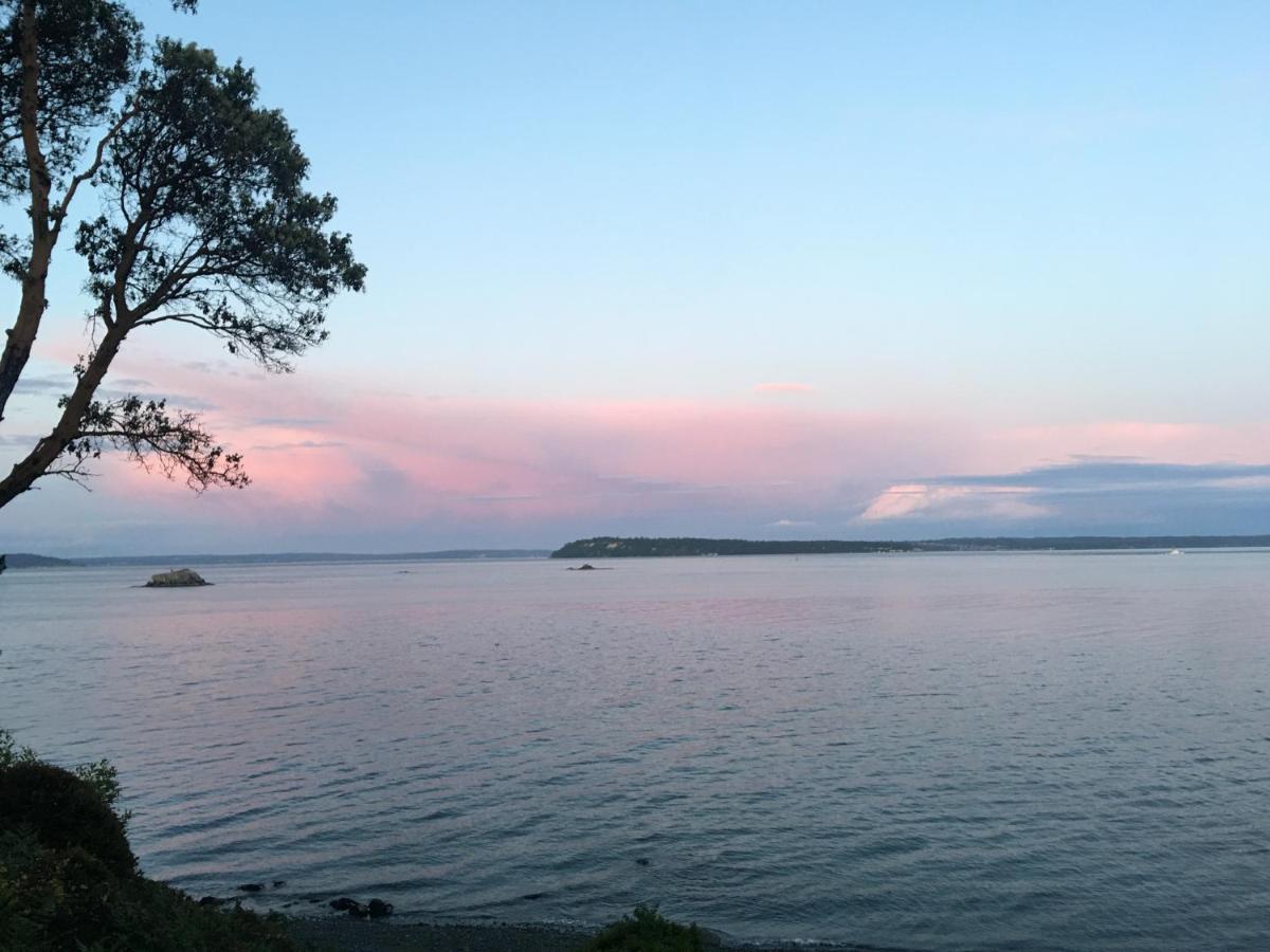 Puget Sound Chic Romantic Cottage With Private Beach Access & Gated Entry Port Ludlow ภายนอก รูปภาพ