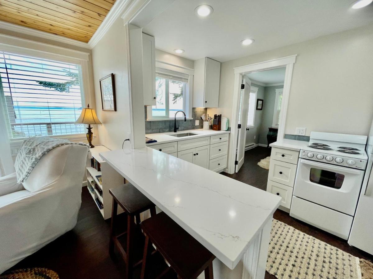 Puget Sound Chic Romantic Cottage With Private Beach Access & Gated Entry Port Ludlow ภายนอก รูปภาพ