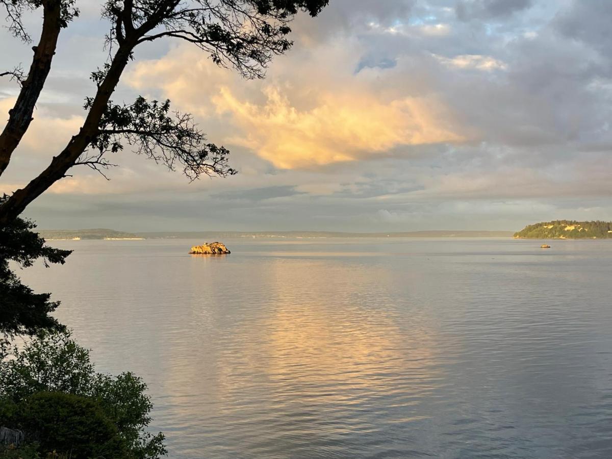 Puget Sound Chic Romantic Cottage With Private Beach Access & Gated Entry Port Ludlow ภายนอก รูปภาพ